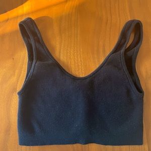 Ozma Maggie crop in black